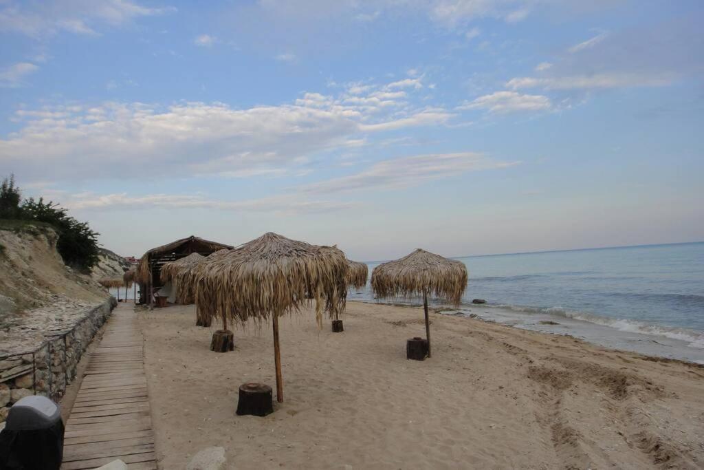 La Casa Del Mar Kaliakria - Стилен Апартамент В Калиакрия Резорт โทโพลา ภายนอก รูปภาพ