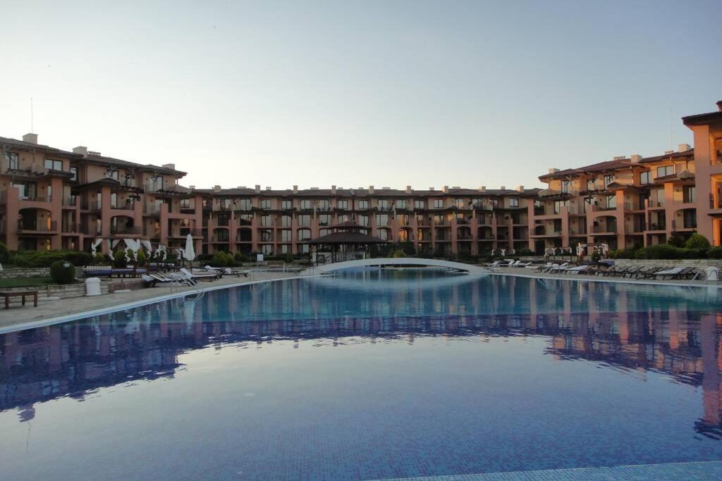 La Casa Del Mar Kaliakria - Стилен Апартамент В Калиакрия Резорт โทโพลา ภายนอก รูปภาพ